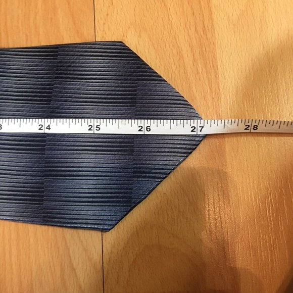 Milano Uomo Blue Gray Shimmer 100% Silk Executive Power Necktie Men’s Tie EUC - Picture 3 of 5